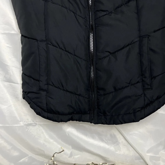 Aeropostale Women’s Size XS Black Pink Puffer Vest - Picture 7 of 10
